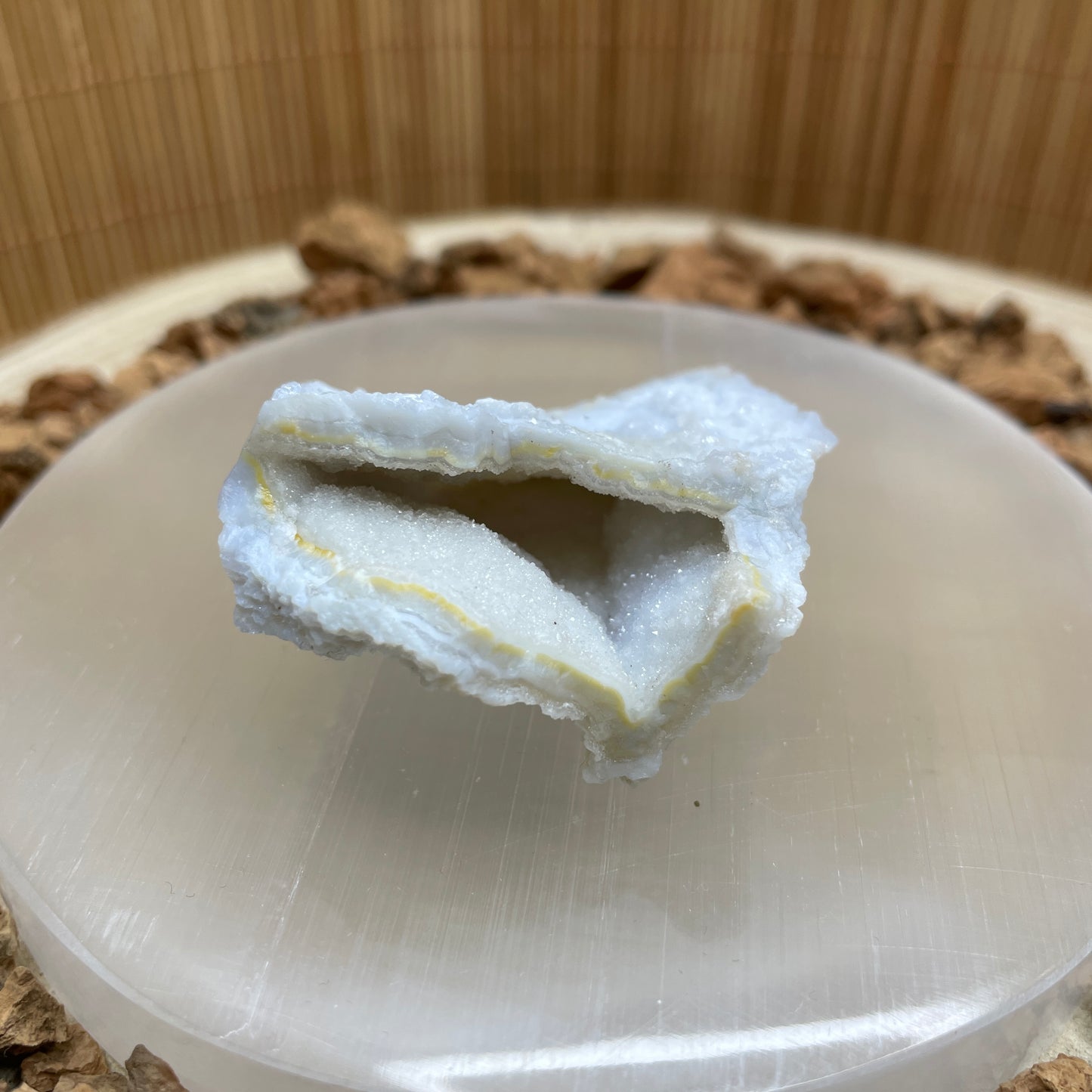 Blauwe Chalcedoon geode nr.3