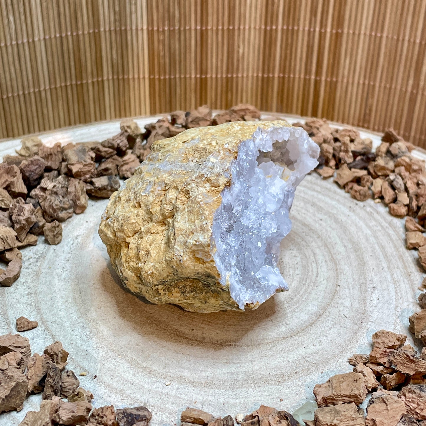 Bergkristal geode nr.3