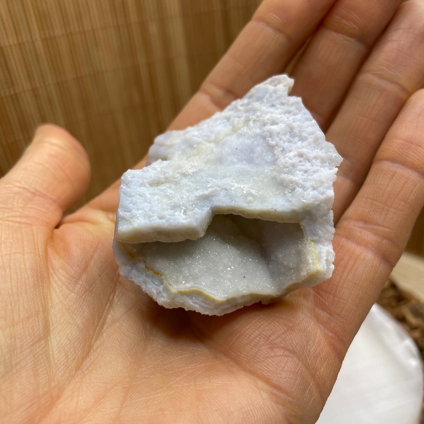 Blauwe Chalcedoon geode nr.3