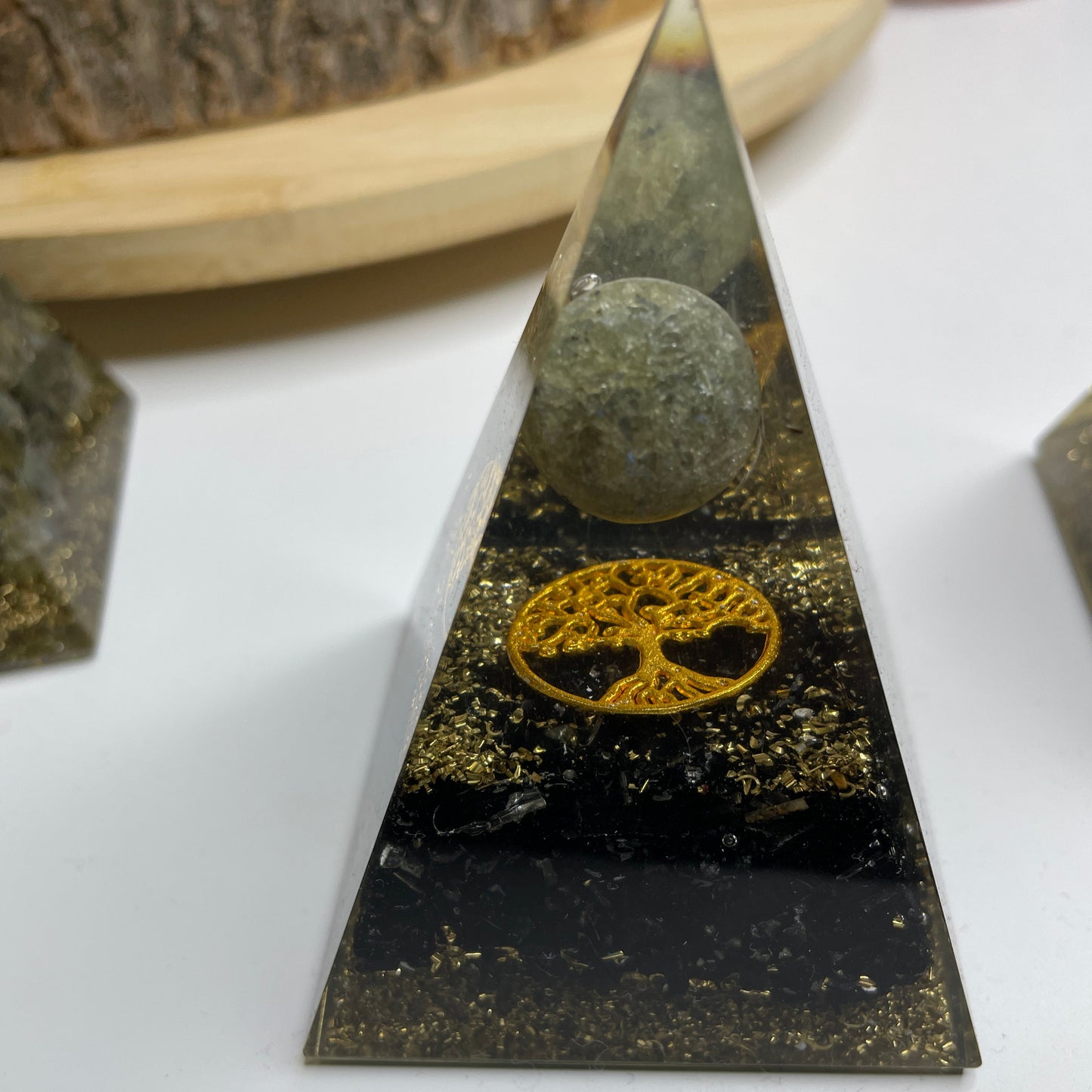 Orgonite piramide Zwarte Toermalijn