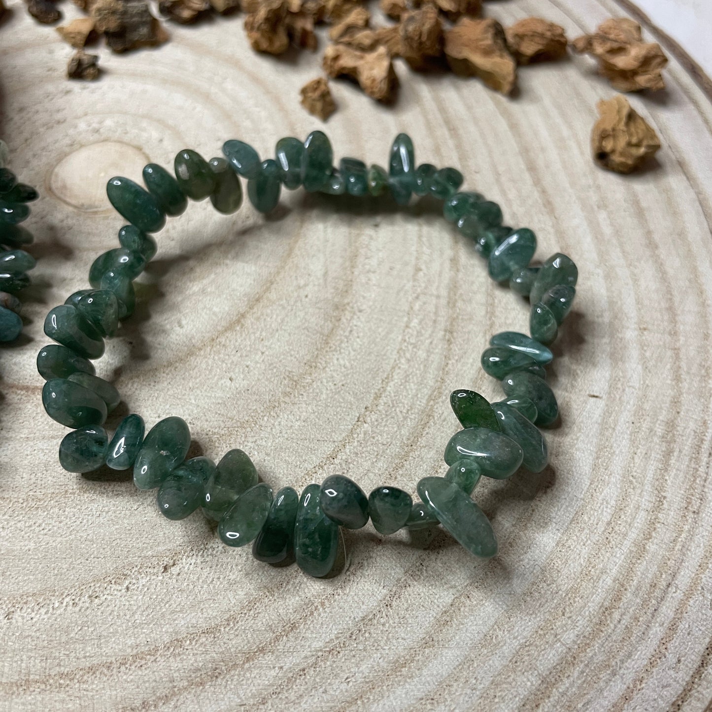 Apatiet (groen) splitarmband - Een Handjevol Geluk