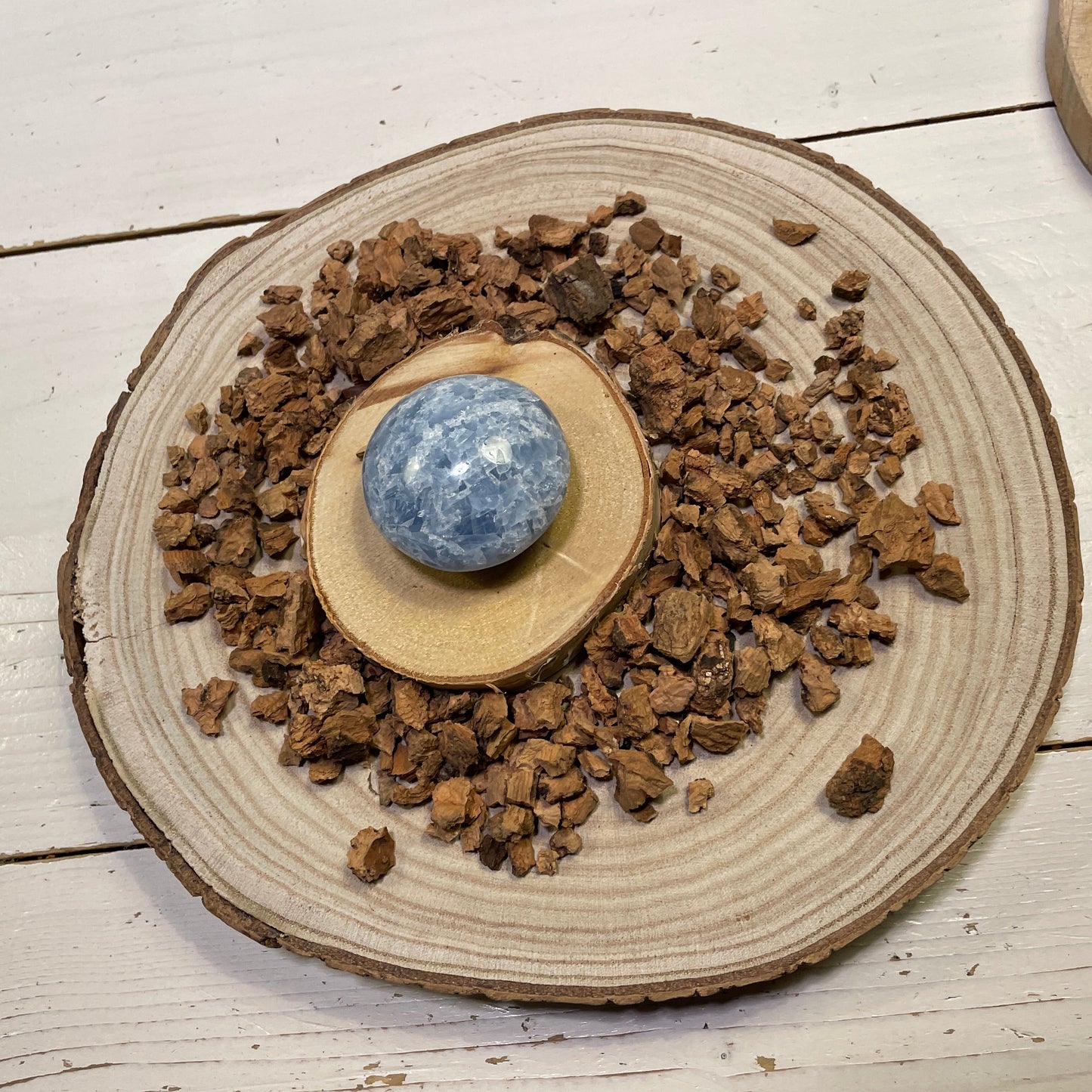 Blauwe Calciet lens handsteen - Een Handjevol Geluk