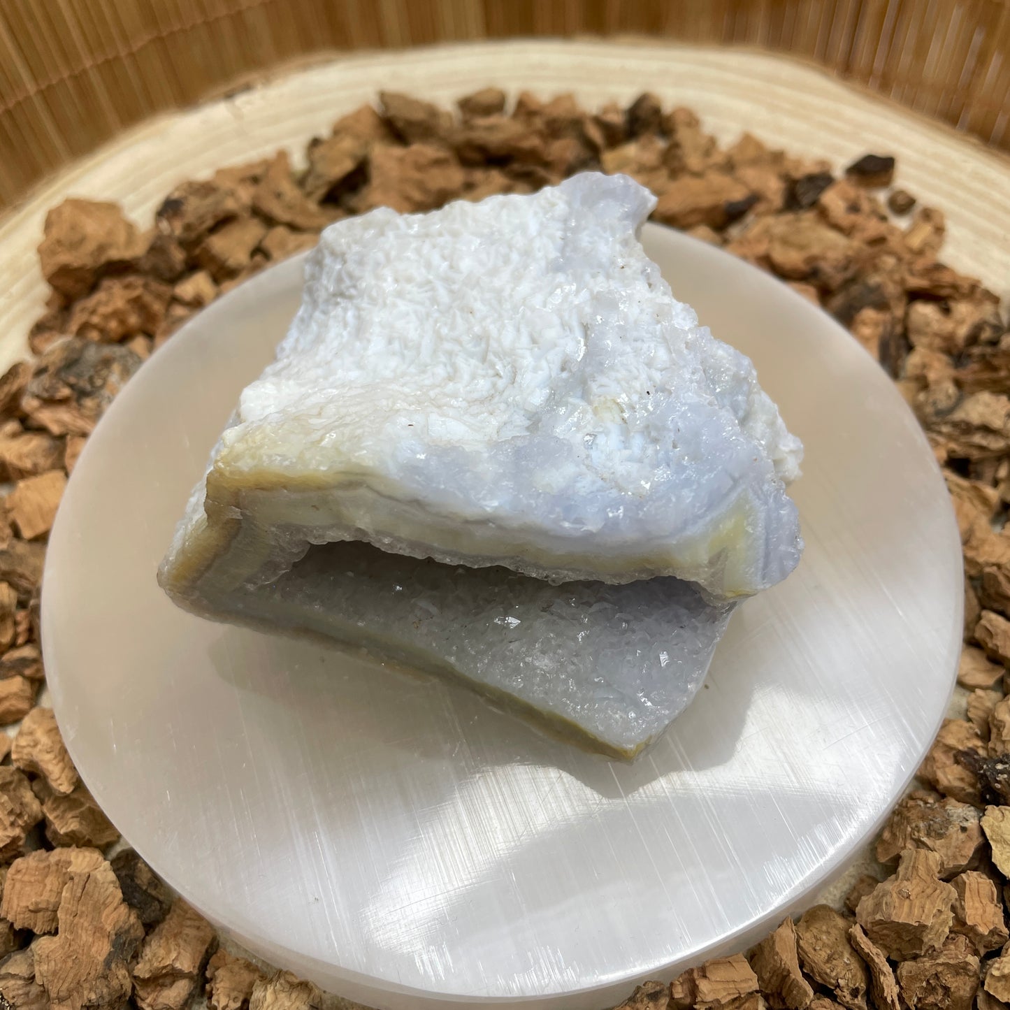 Blauwe Chalcedoon geode nr.1