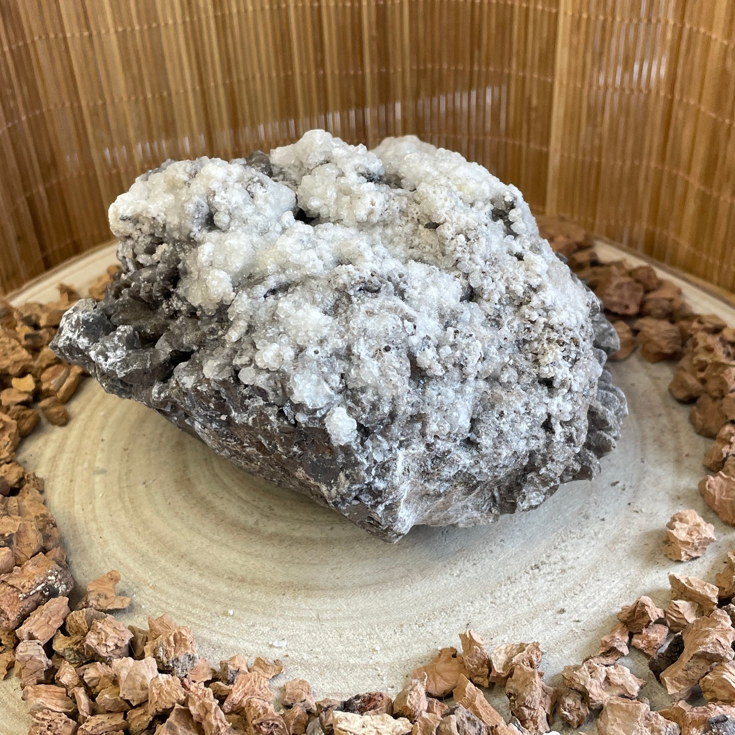 Dogtooth Calciet met witte Calciet - ruw stuk