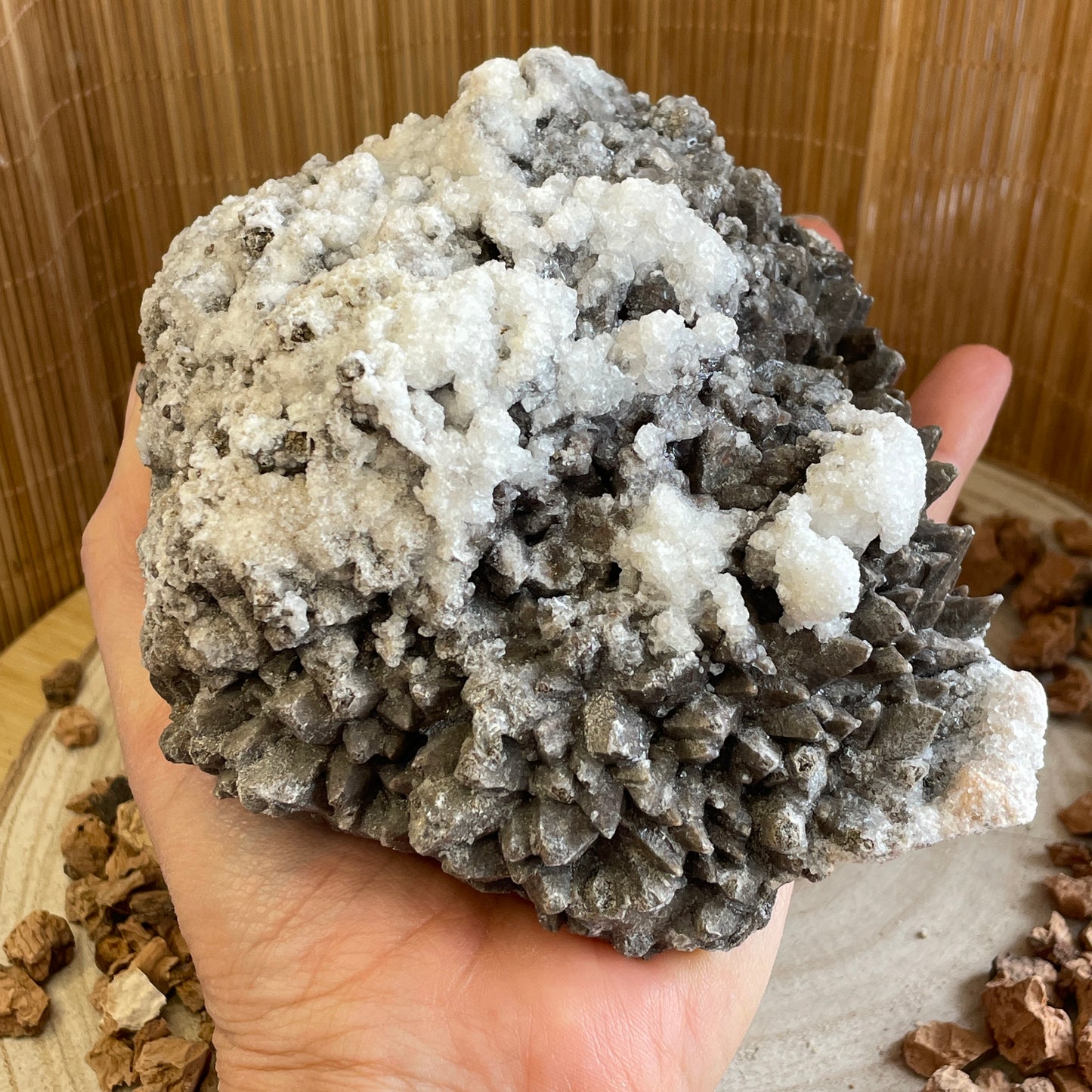 Dogtooth Calciet met witte Calciet - ruw stuk