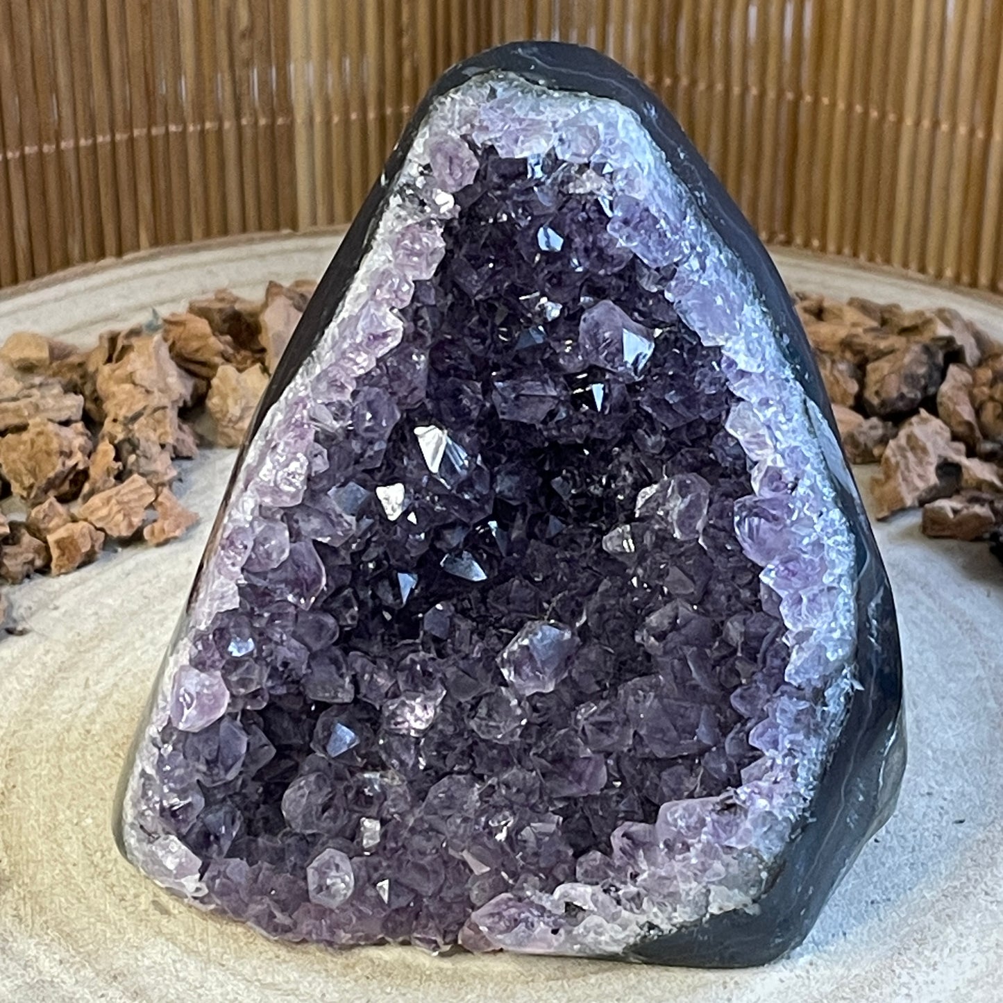 Amethist cut base