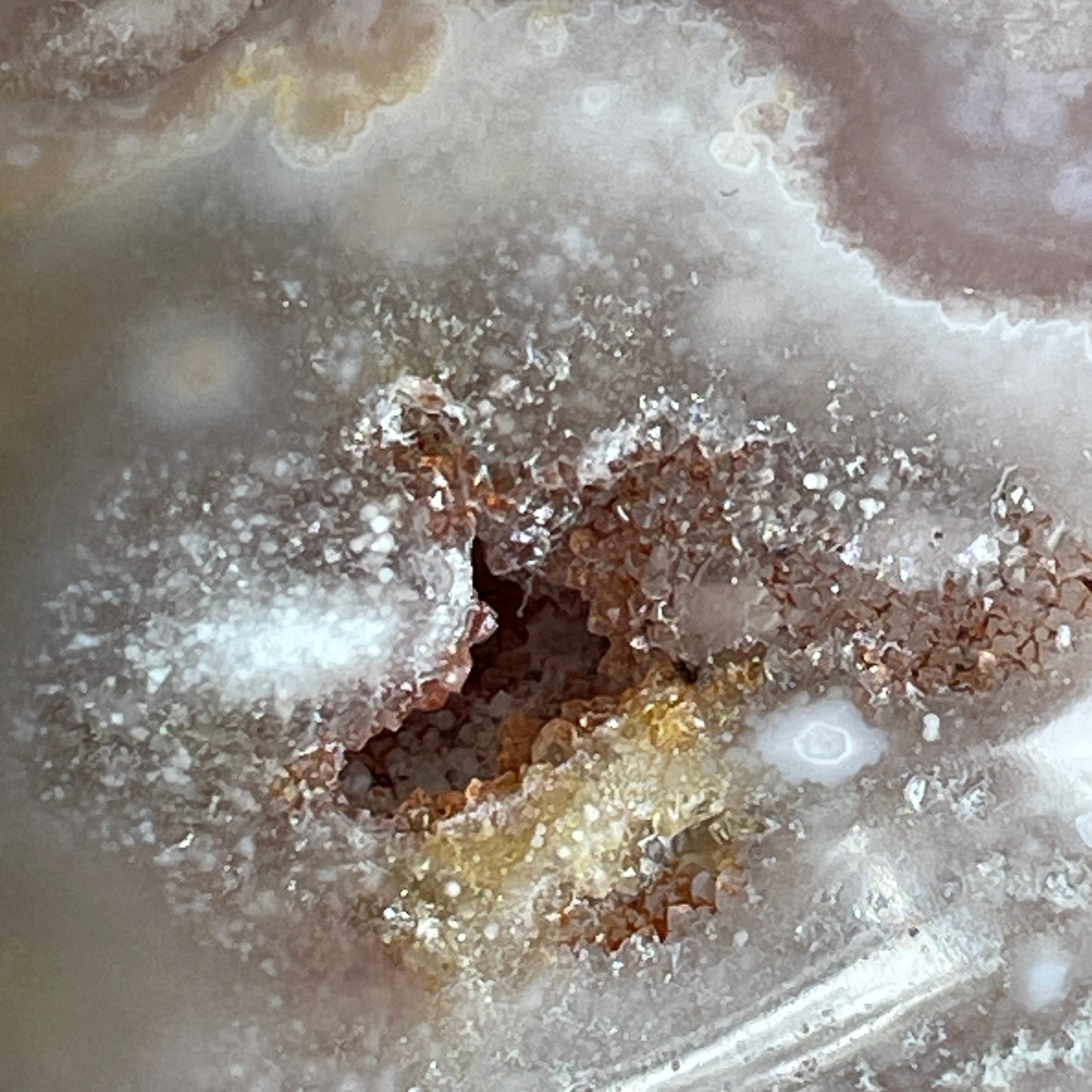 Bloemagaat handsteen met druzy kristalvorming - 6