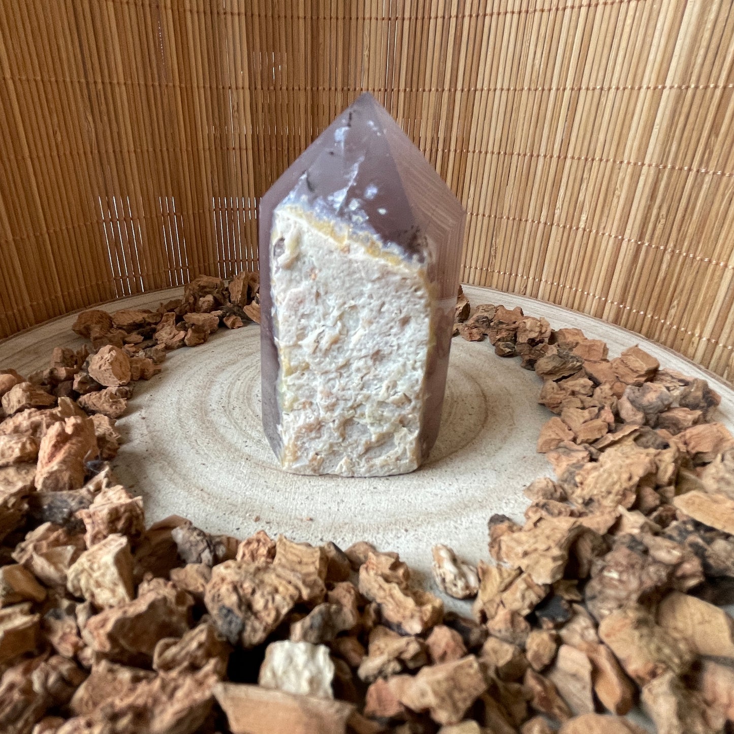 Agaat puntje met druzy kristalvorming - 2