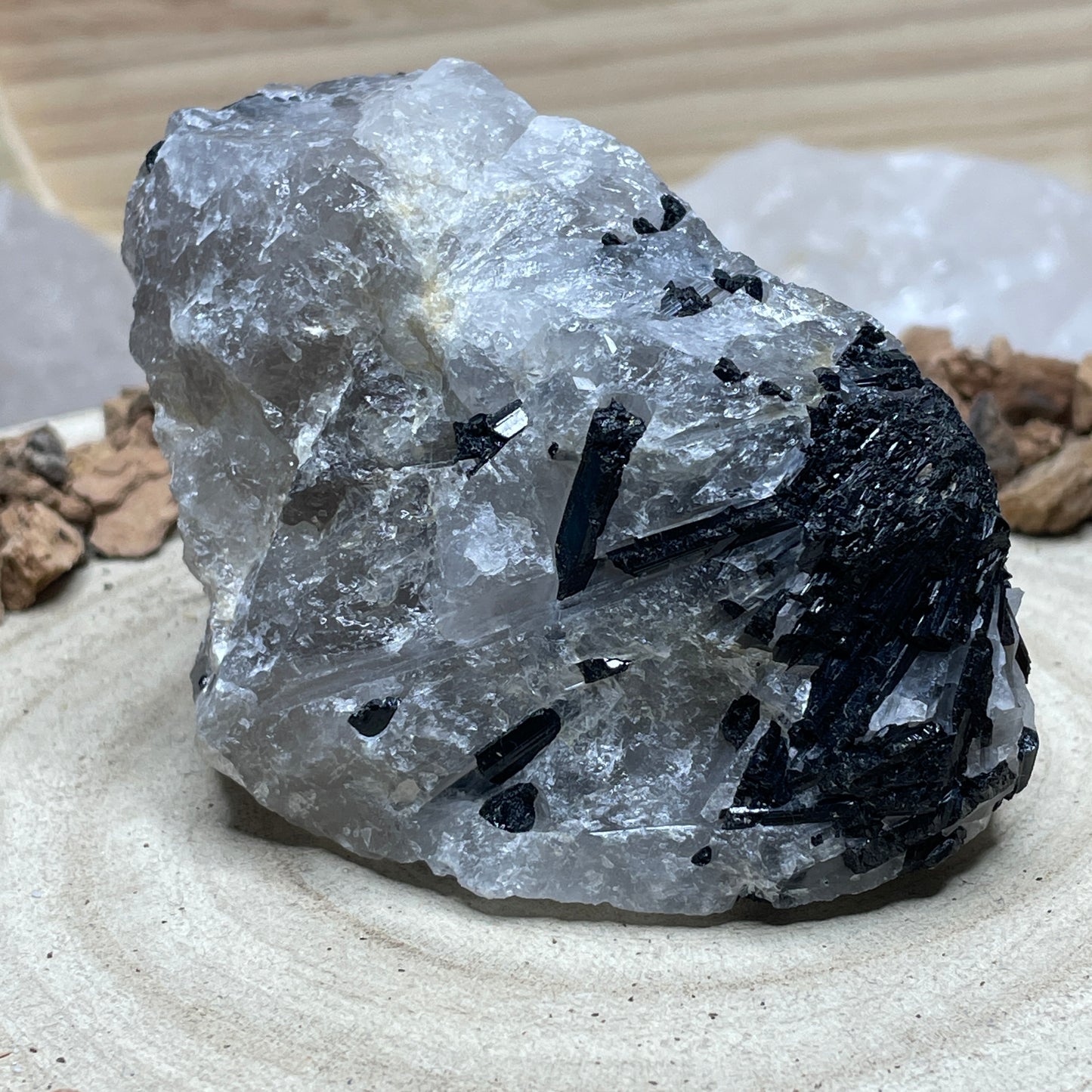 Toermalijnkwarts ruw nr.2