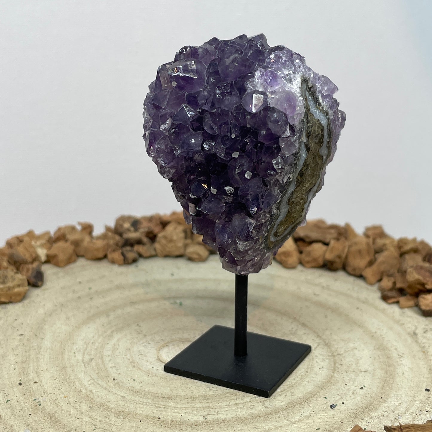 Amethist op standaard nr.6