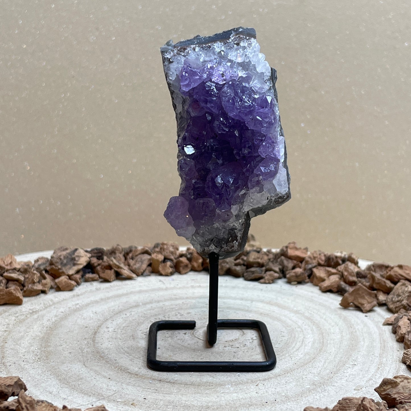 Amethist op standaard nr.1