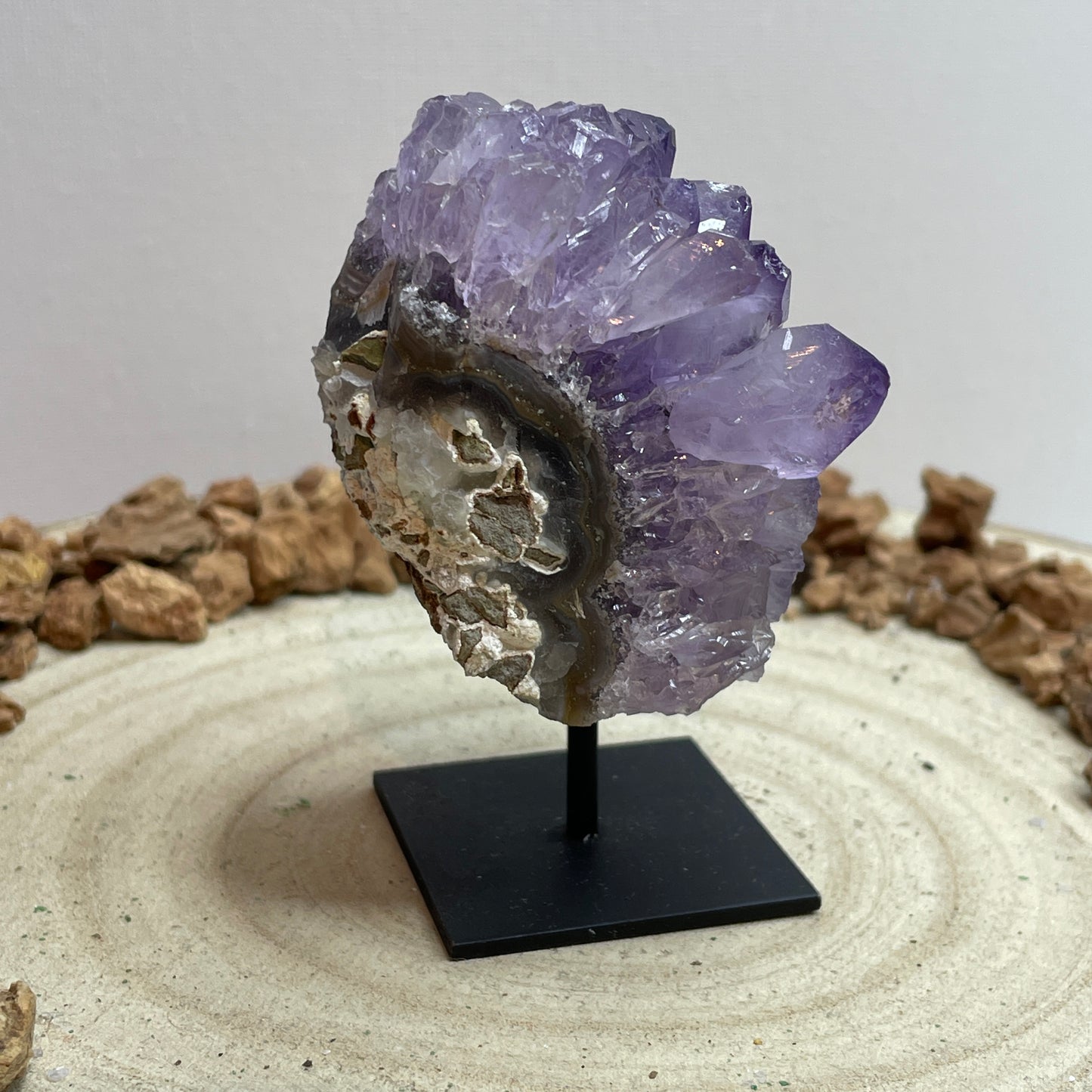 Amethist op standaard nr.5