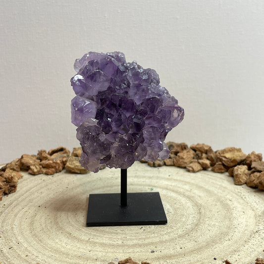 Amethist op standaard nr.5