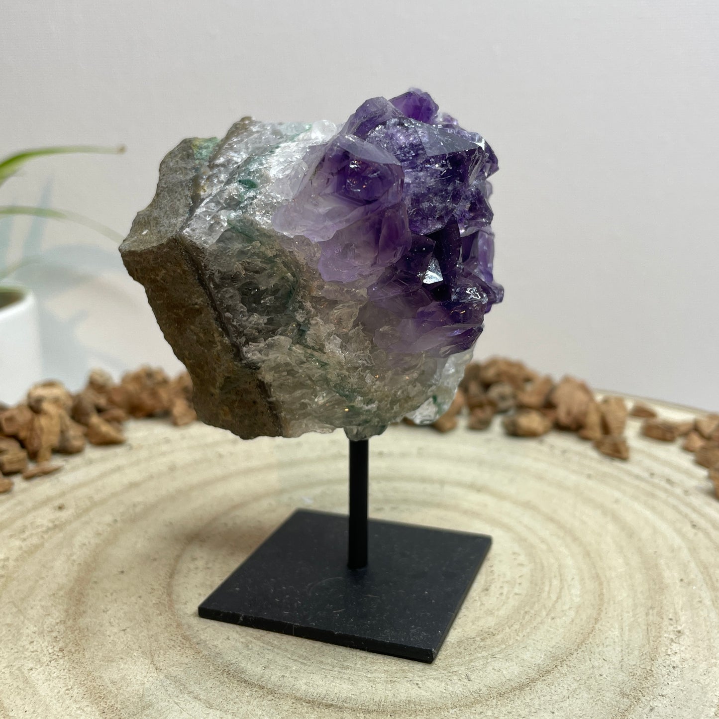 Amethist op standaard nr.8