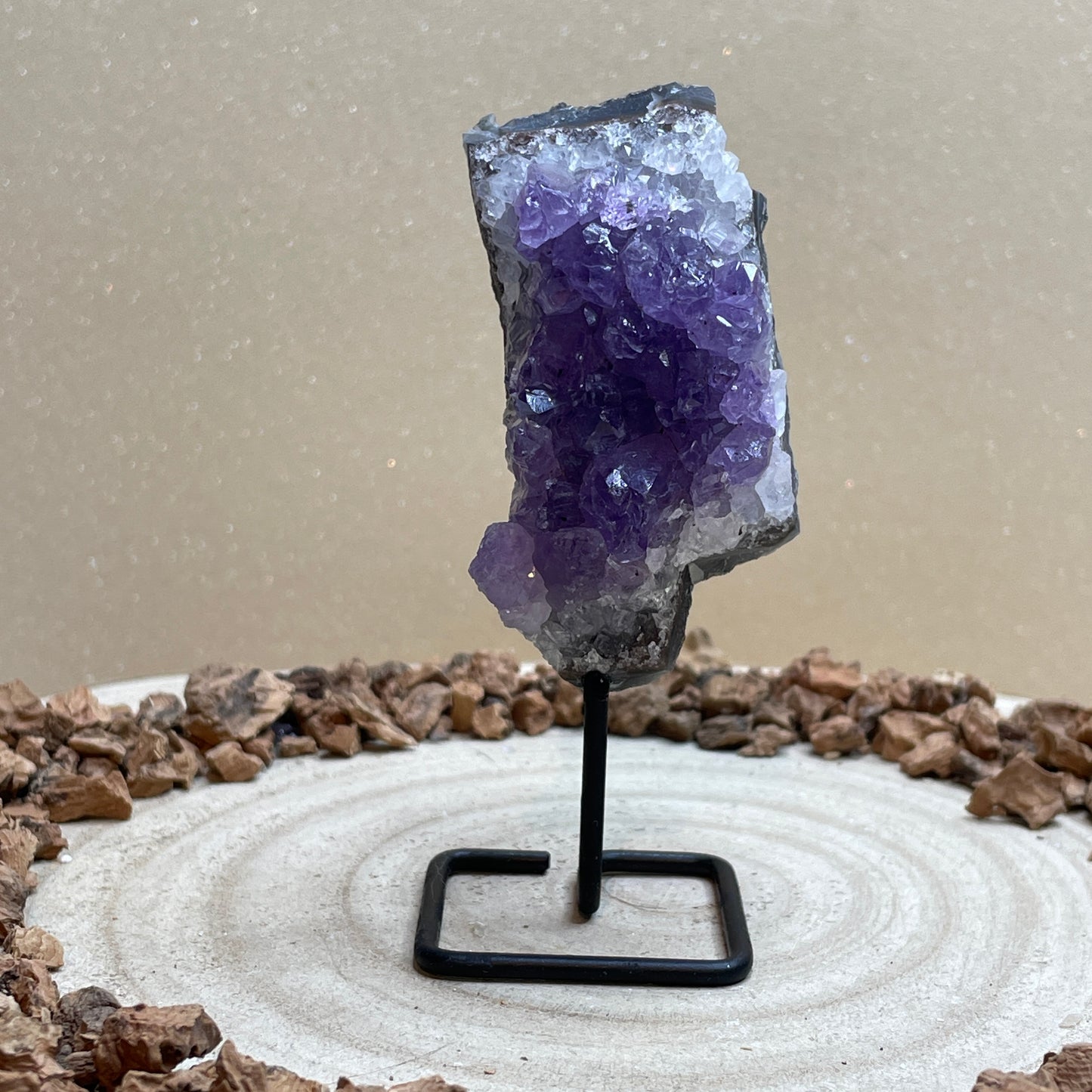 Amethist op standaard nr.1