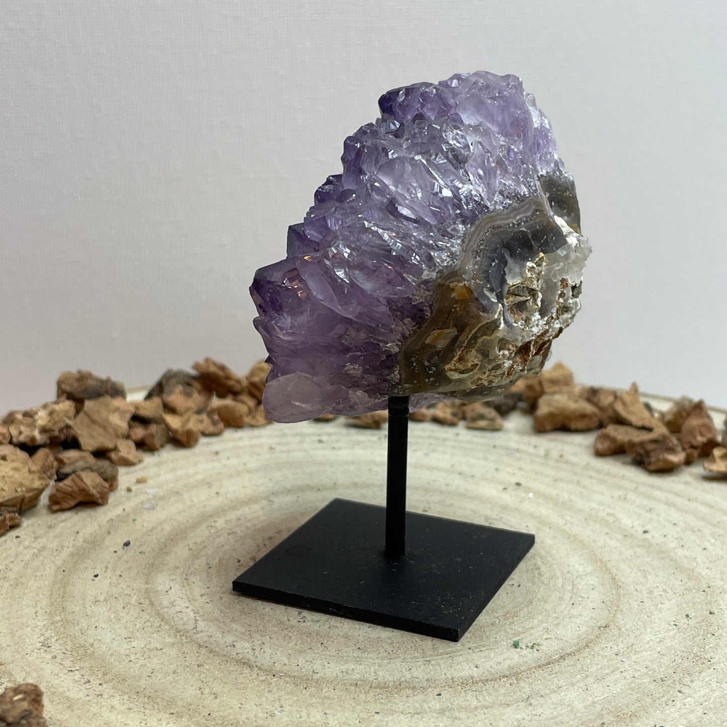 Amethist op standaard nr.5