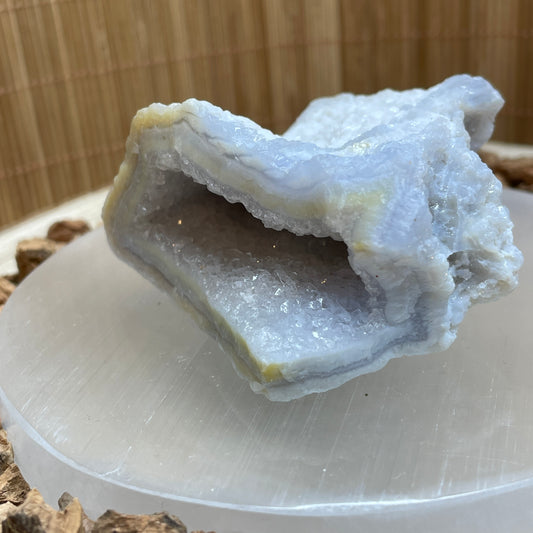 Blauwe Chalcedoon geode nr.1