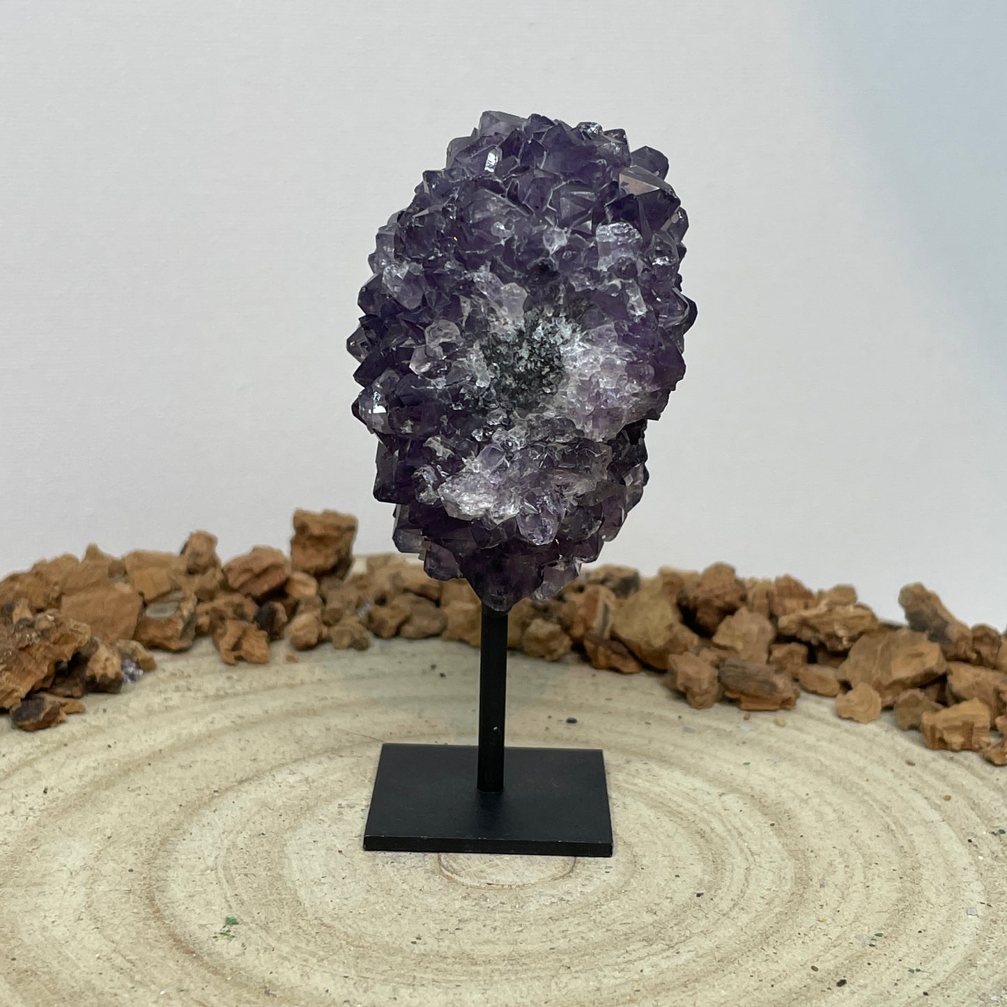 Amethist op standaard nr.6