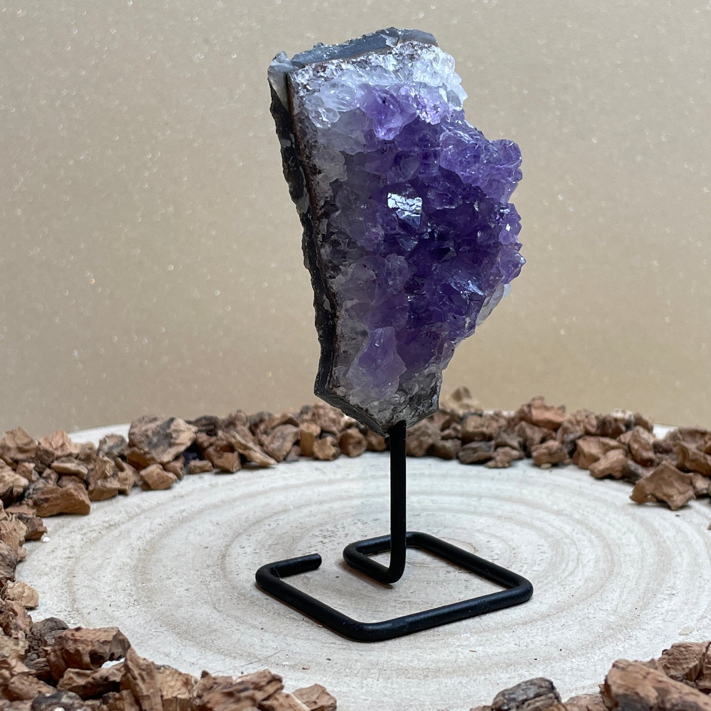 Amethist op standaard nr.1