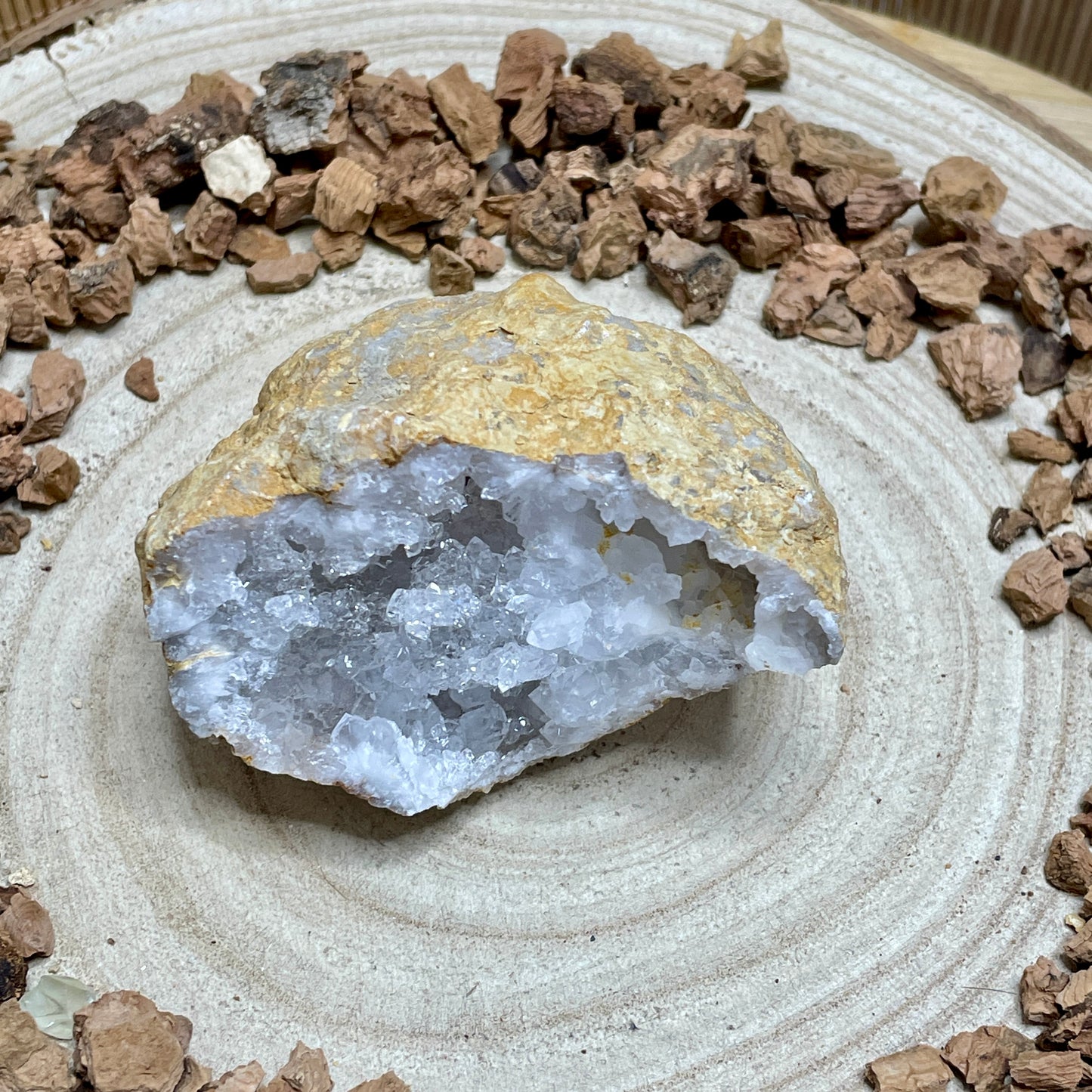 Bergkristal geode nr.3