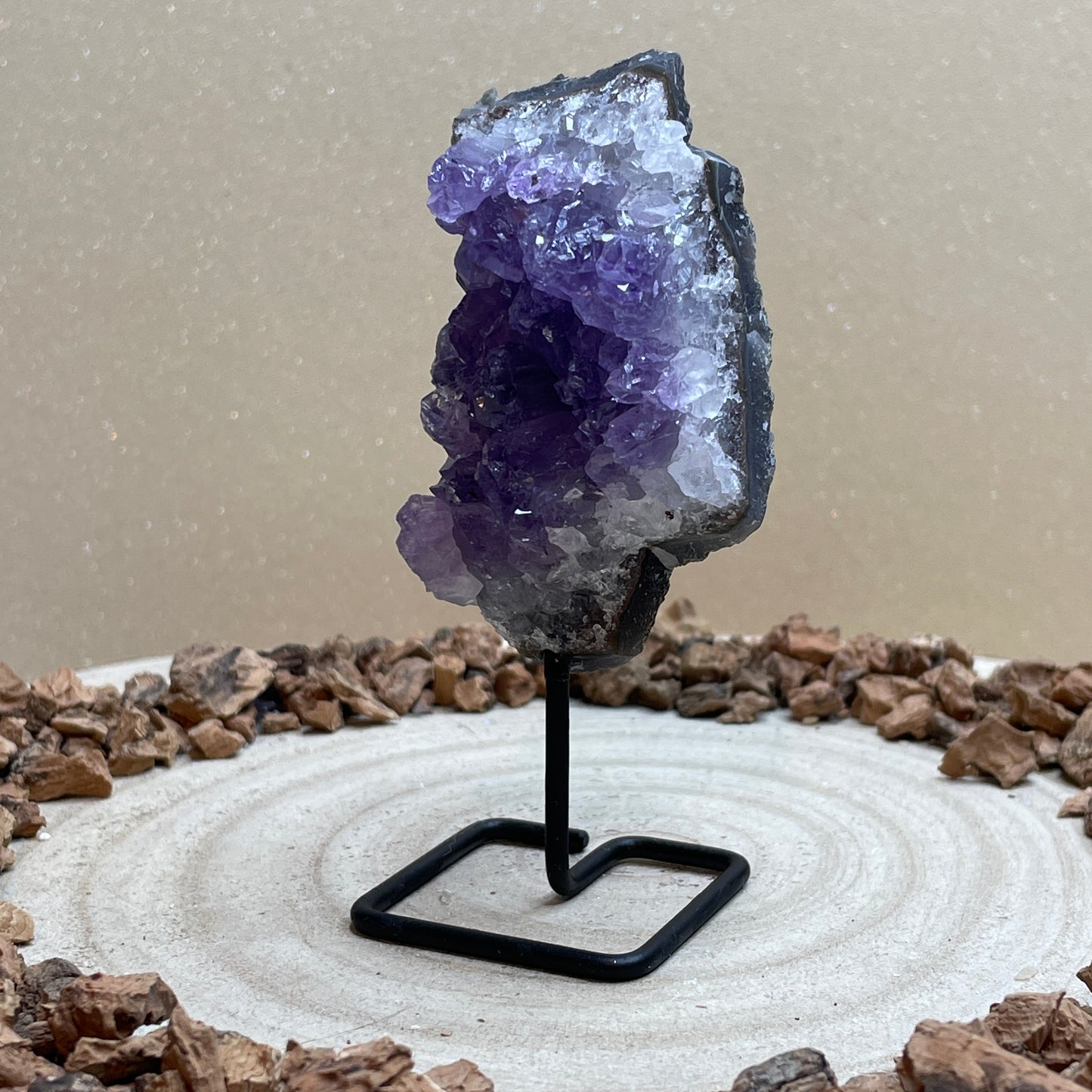 Amethist op standaard nr.1