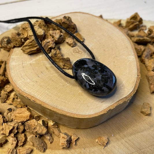 Gabbro hanger - Een Handjevol Geluk