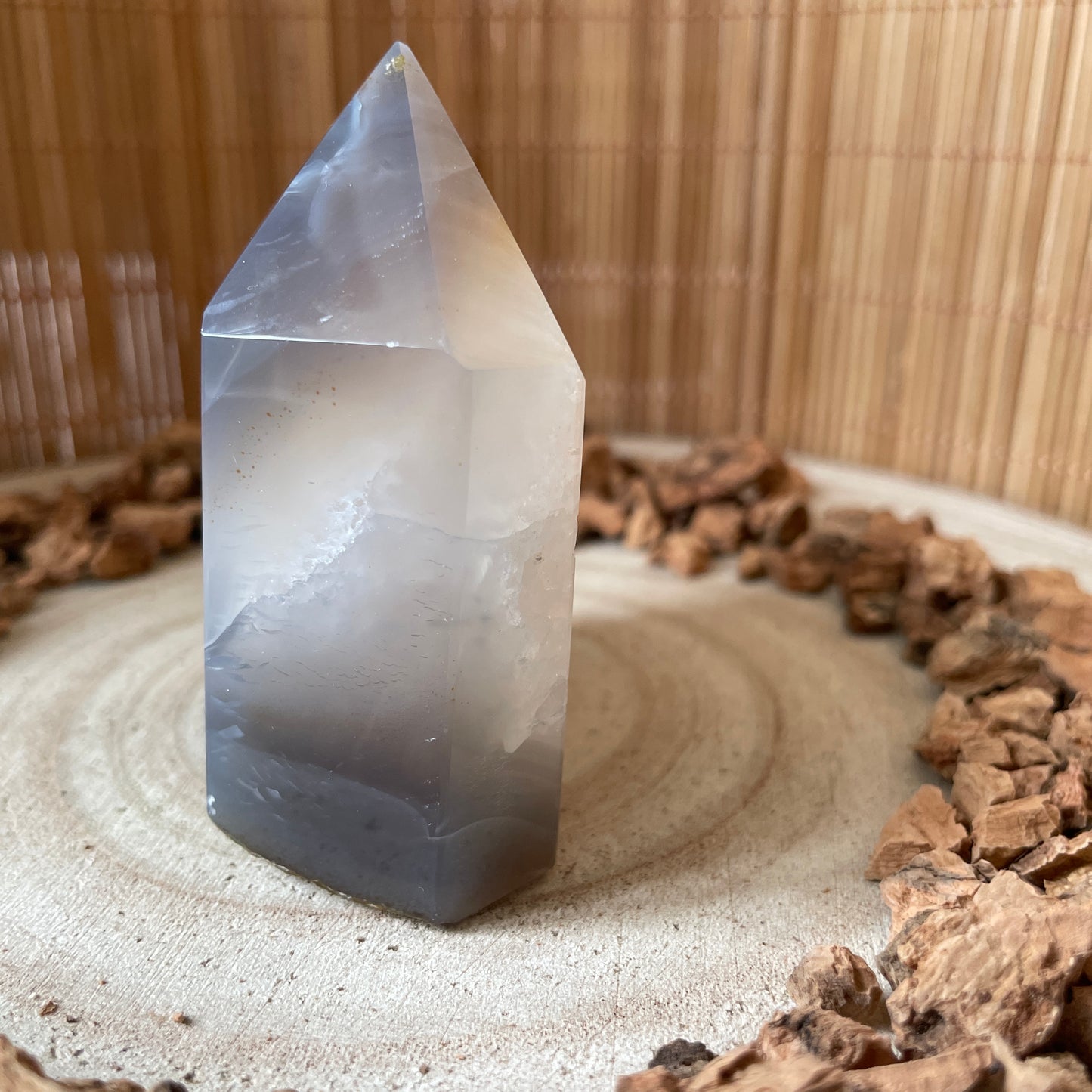 Agaat puntje met kristallen - 3